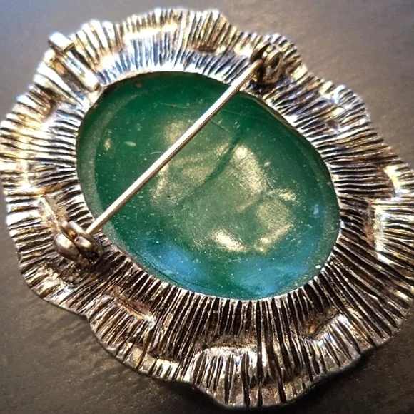 Carved Peking Jade Glass Flower Brooch Silver Tone Vintage Czech Untested Silver - Picture 4 of 7